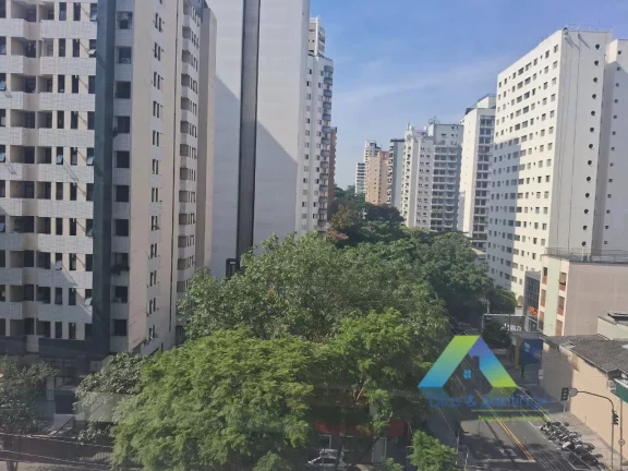 Imagem Sala Comercial com 50m² recém reformada em localização privilegiada de Moema/Zsul