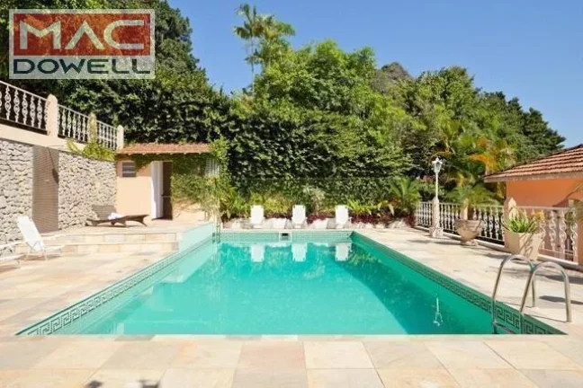 Imagem Casa histórica 450 m² / 4 Quartos - Venda / Locação - Santa Teresa/RJ