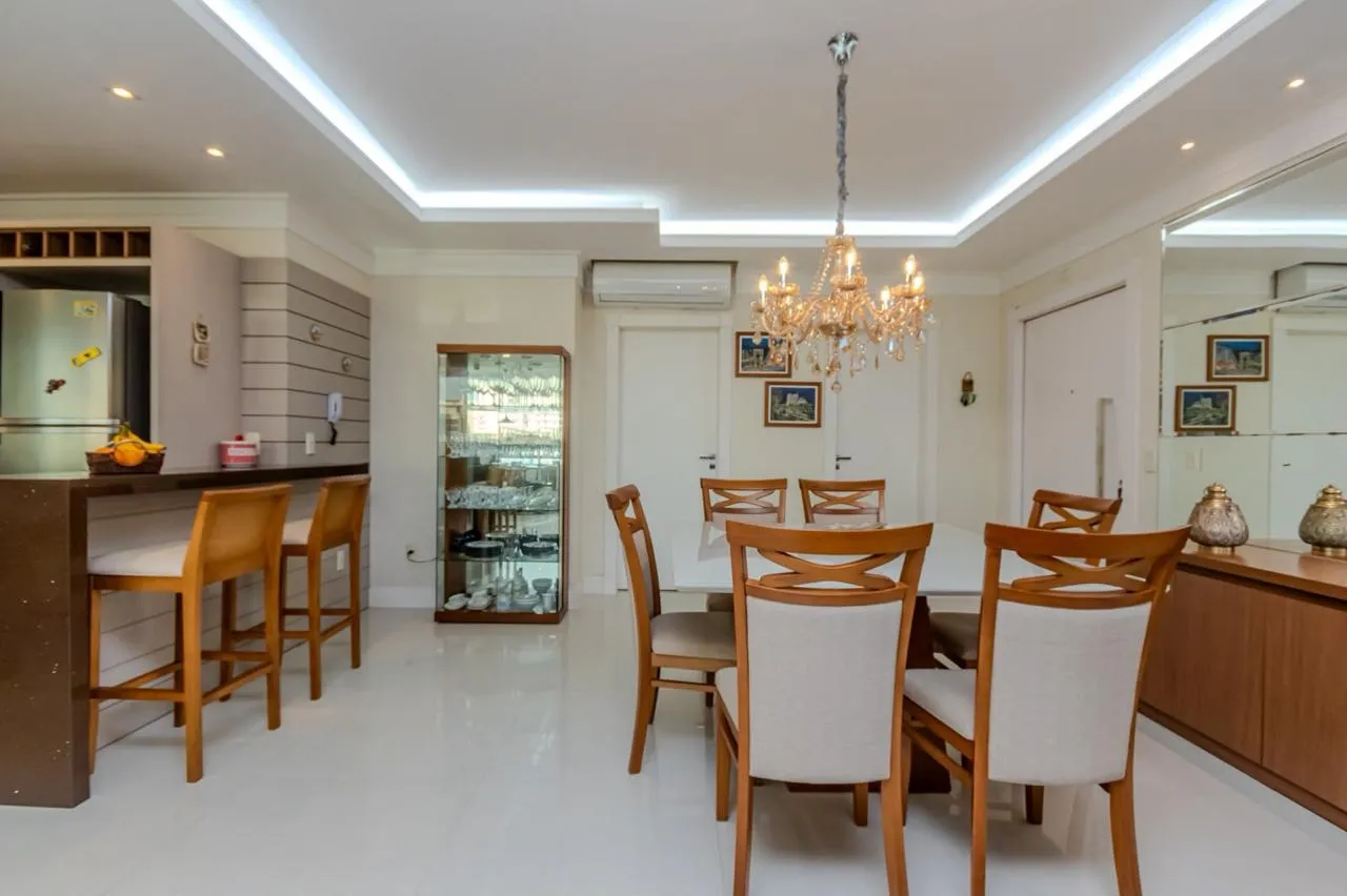 Imagem Apartamento à venda com 154m2 por R$ 2.200.000,00
