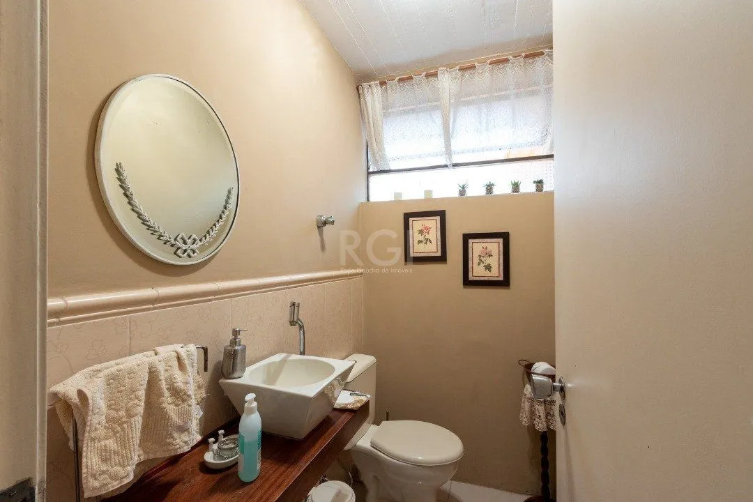 Imagem Casa para Venda - 435m², 4 dormitórios, sendo 4 suites, 4 vagas - Cristal
