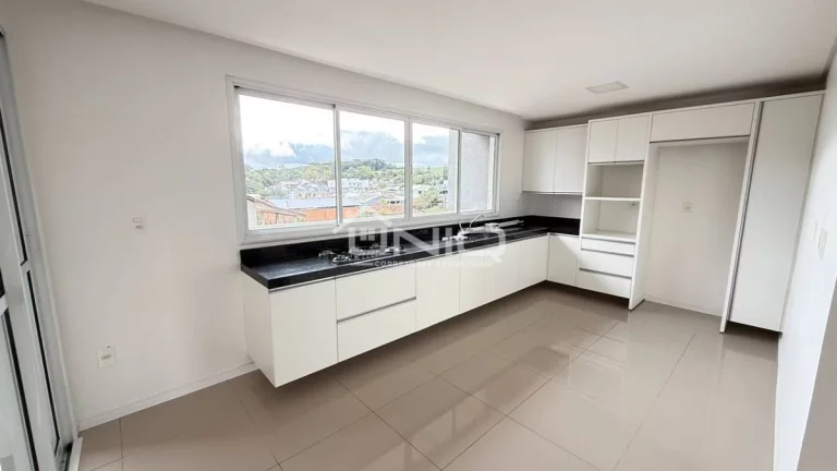 Imagem Sobrado Suíte + 2 Quartos - Bairro Cadorin