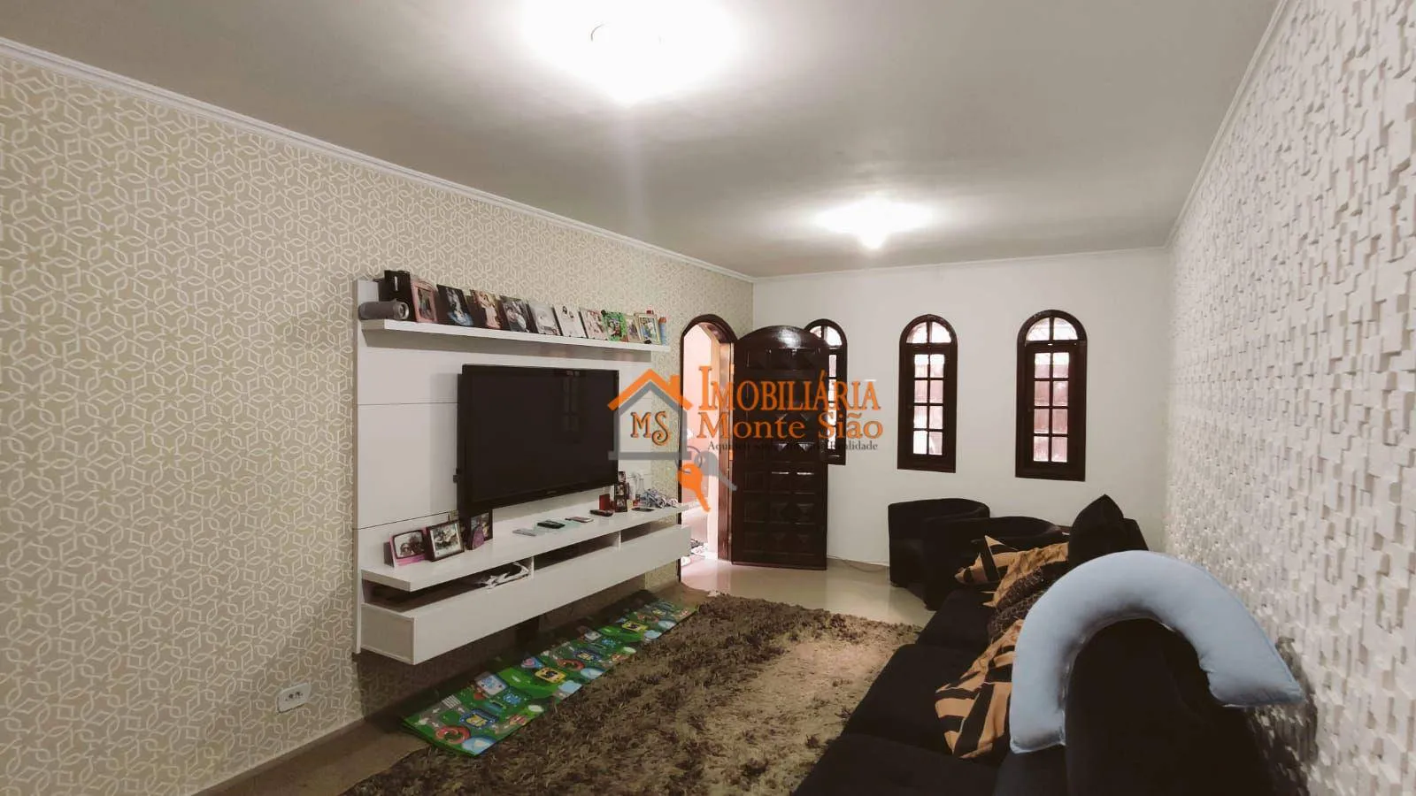 Imagem Sobrado com 3 dormitórios à venda, 195 m² por R$ 680.000,00 - Vila Hulda - Guarulhos/SP