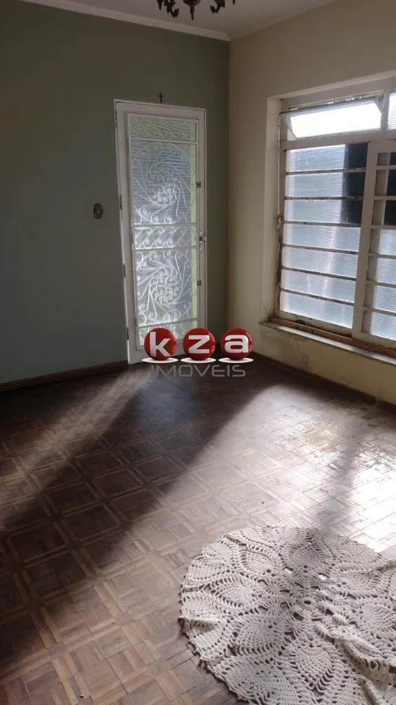 Imagem Oportunidade única: Casa comercial à venda ou locação no Centro de Vinhedo-SP, 2 quartos, 2 salas, 1 banheiro, 3 vagas, 134 m².