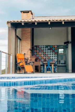 Imagem Casa alto padrão a venda em morro do moreno Praia da Costa ES.
