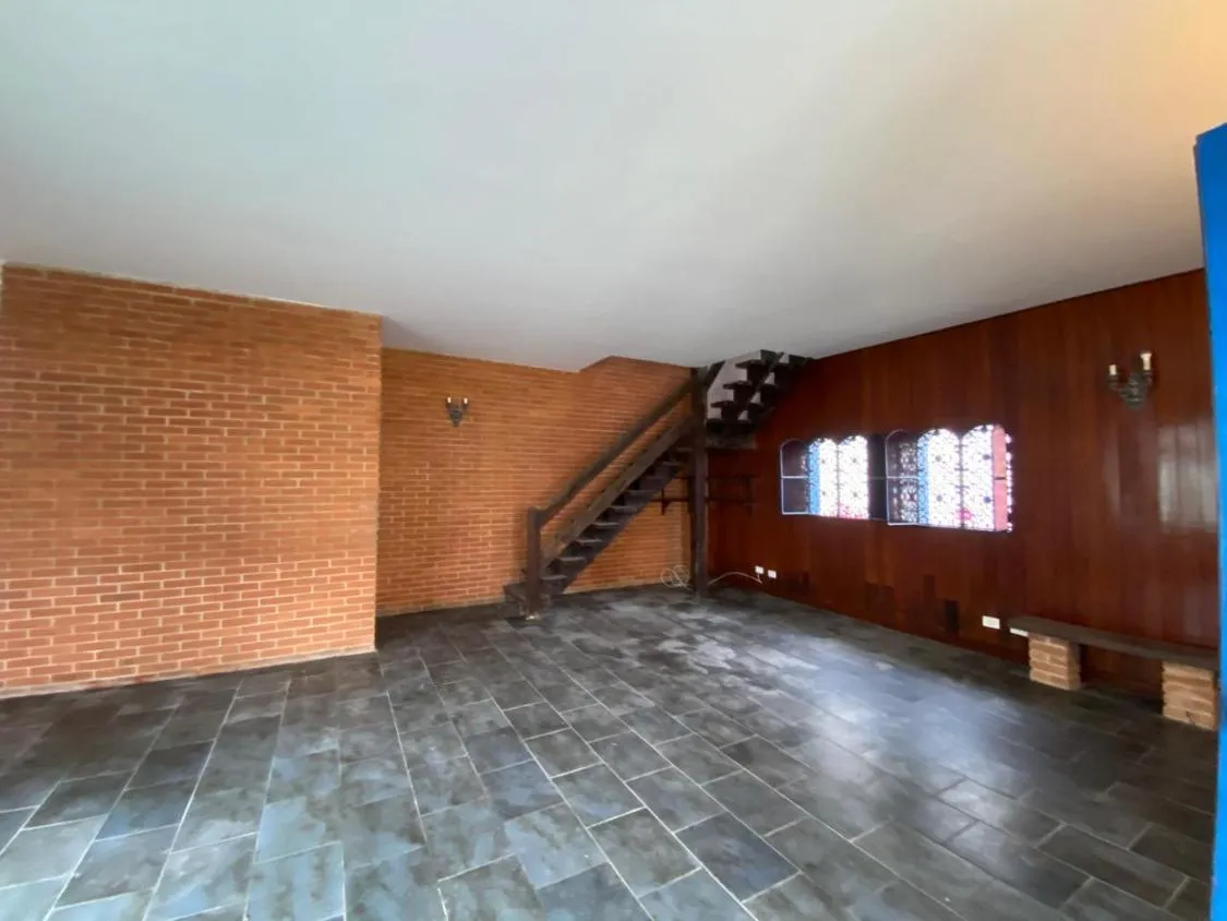 Imagem CASA INCRIVEL A 60 METROS DO MAE A VENDA NO CENTRO