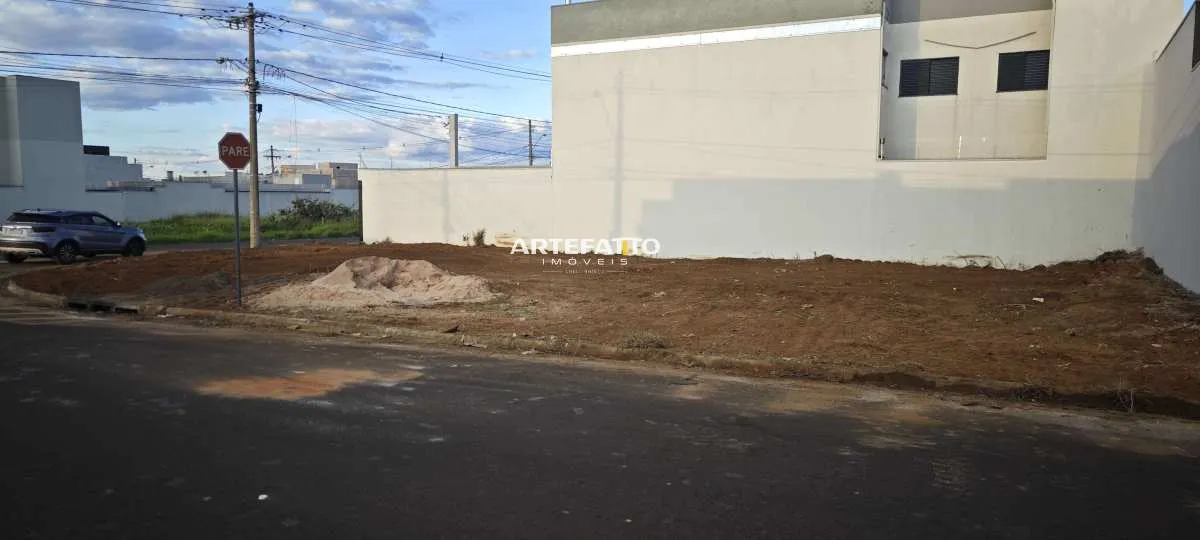 Foto do imóvel Terreno à venda em Franca, Chácara Santo Antônio, 292m2