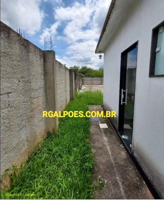 Imagem Galpão para Locação em DUQUE DE CAXIAS, Capivari, 2 banheiros