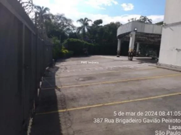 Imagem Prédio comercial com 935m² na Lapa.