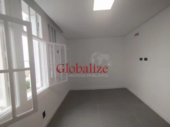 Imagem Apartamento à venda com 80m², 2 quartos e vista mar por R$729.000,00 no Gonzaga em Santos