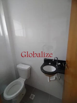 Imagem Sobrado com 2 dormitórios, sendo 1 suíte no bairro do Estuário em Santos por R$515.000,00