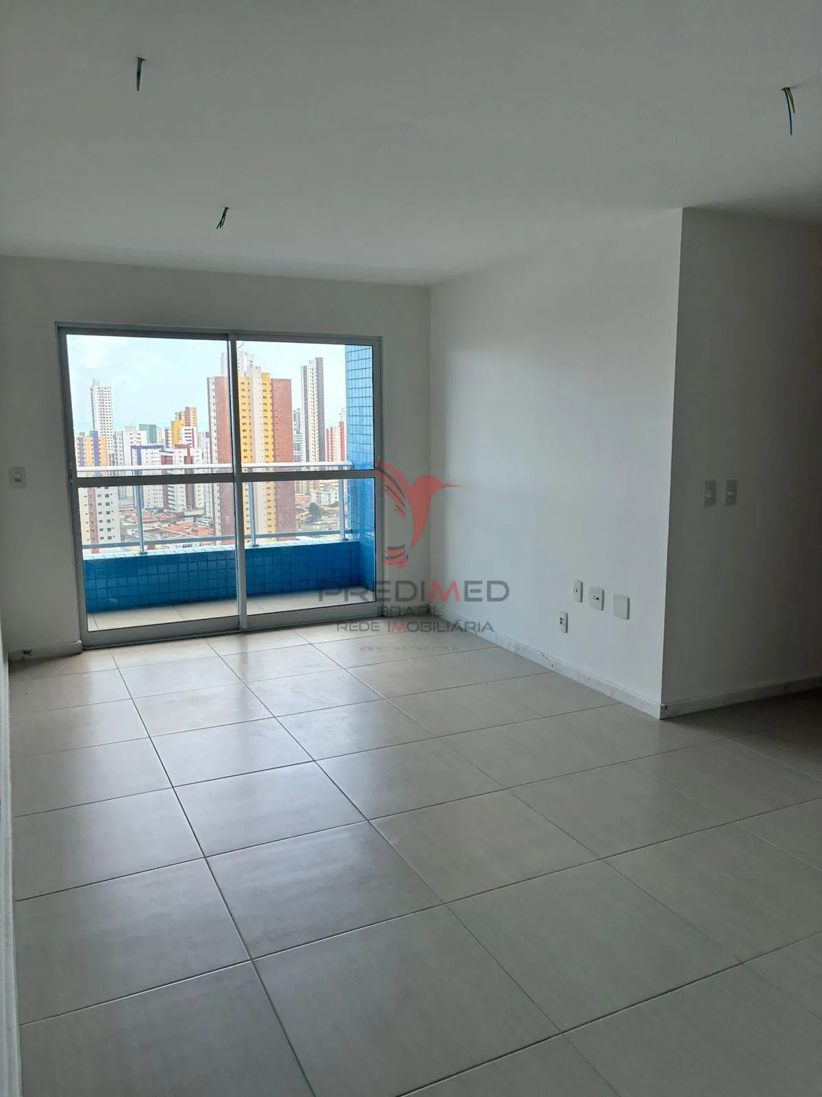 Imagem Apartamento com 3 Quartos , sendo 2 Suites, 2 Vagas de Garagem no Brisamar, João Pessoa