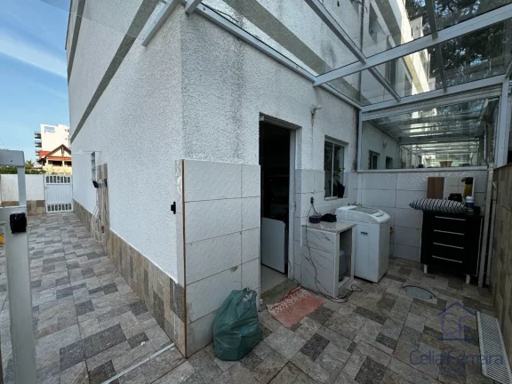 Imagem Sobrado triplex em condomínio fechado na Massaguaçú - Caraguatatuba - SP