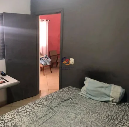Imagem Casa com 2 quartos e 2 vagas
