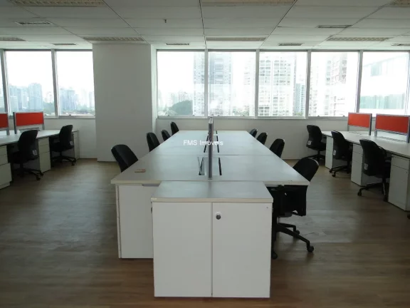 Imagem Conjunto Comercial para Locação na Vila Cordeiro de 458m²