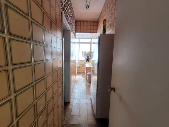 Imagem PITANGUEIRAS – FRENTE AO MAR COM MARAVILHOSA VISTA, MARAVILHOSO APARTAMENTO TOTALMENTE AMPLO E AREJADO, GARAGEM EM PARQUEAMENTO.