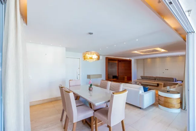 Imagem Apartamento à venda em São Paulo, Campo Belo, com 3 quartos, 194m2