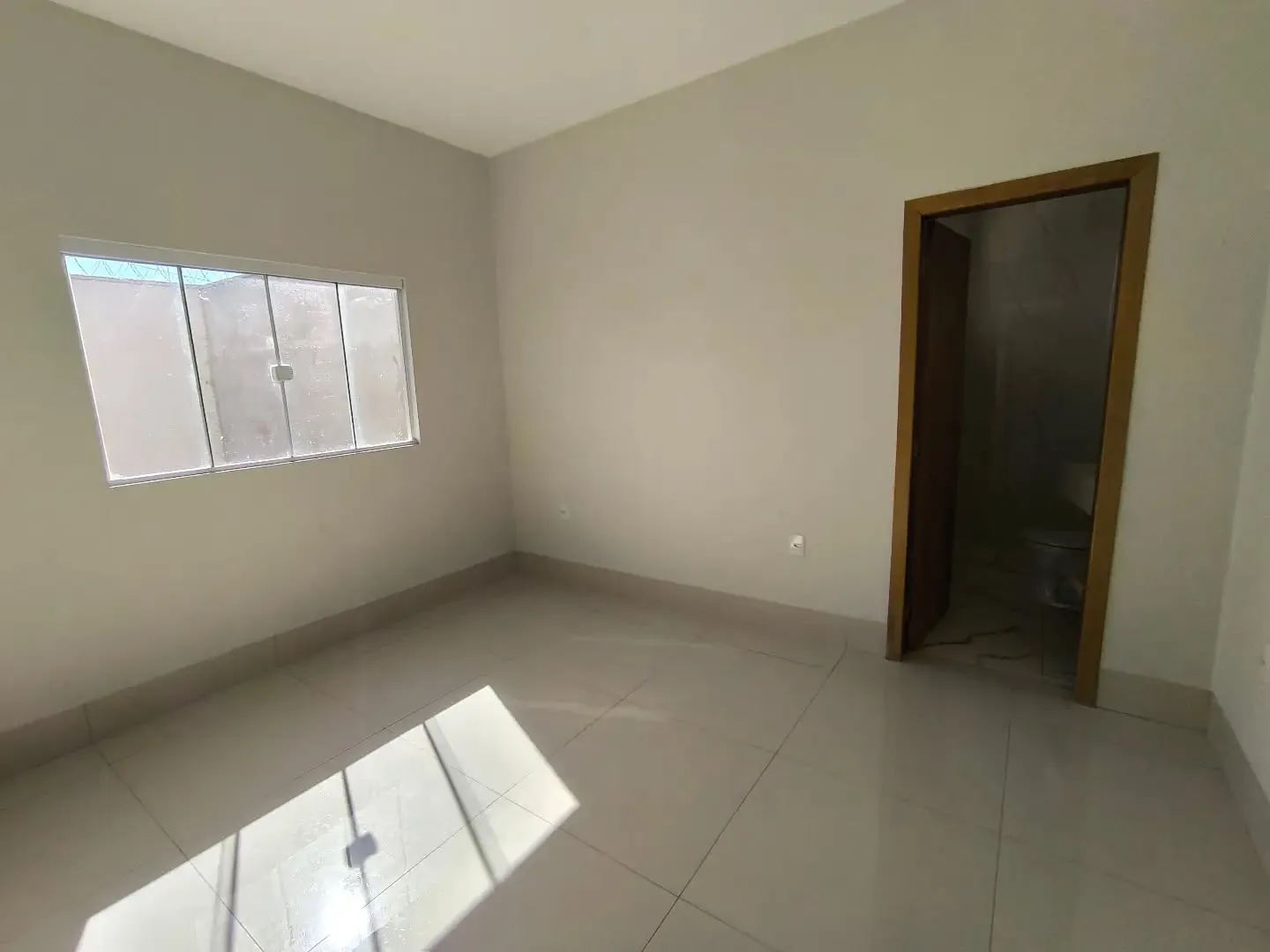 Imagem Casa De 3/4 Sendo 2 Suites Em Cond A 1 Km Do Terminal Vila Brasilia Com Area Gourmet