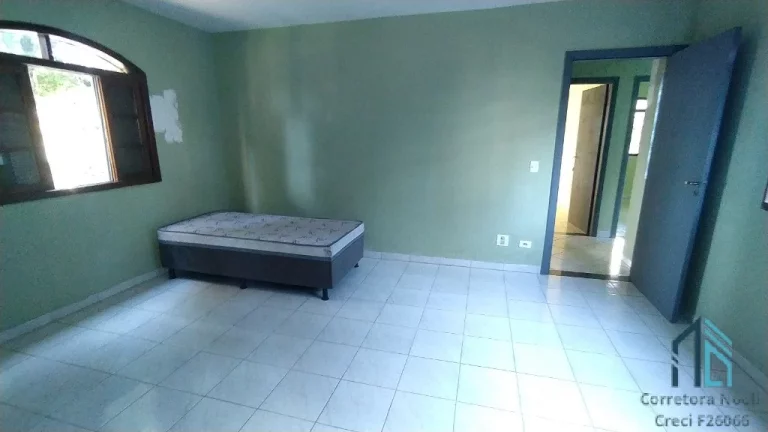 Imagem - Chácara com casa, 04 quartos c/suíte, em ótima localização, em São José dos Pinhais PR