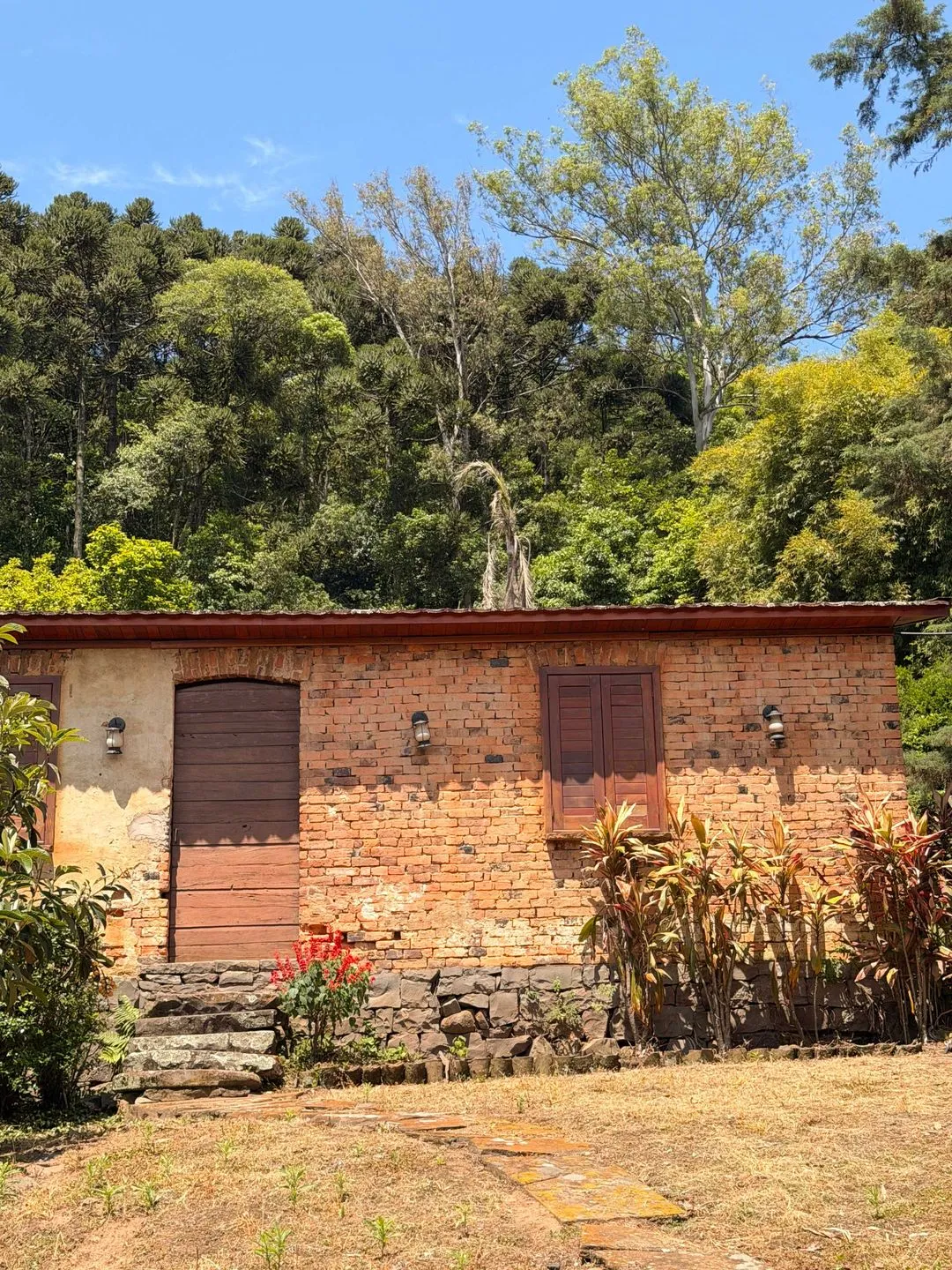 Imagem Chácara à venda em Caxias do Sul, Centro, 20000m2