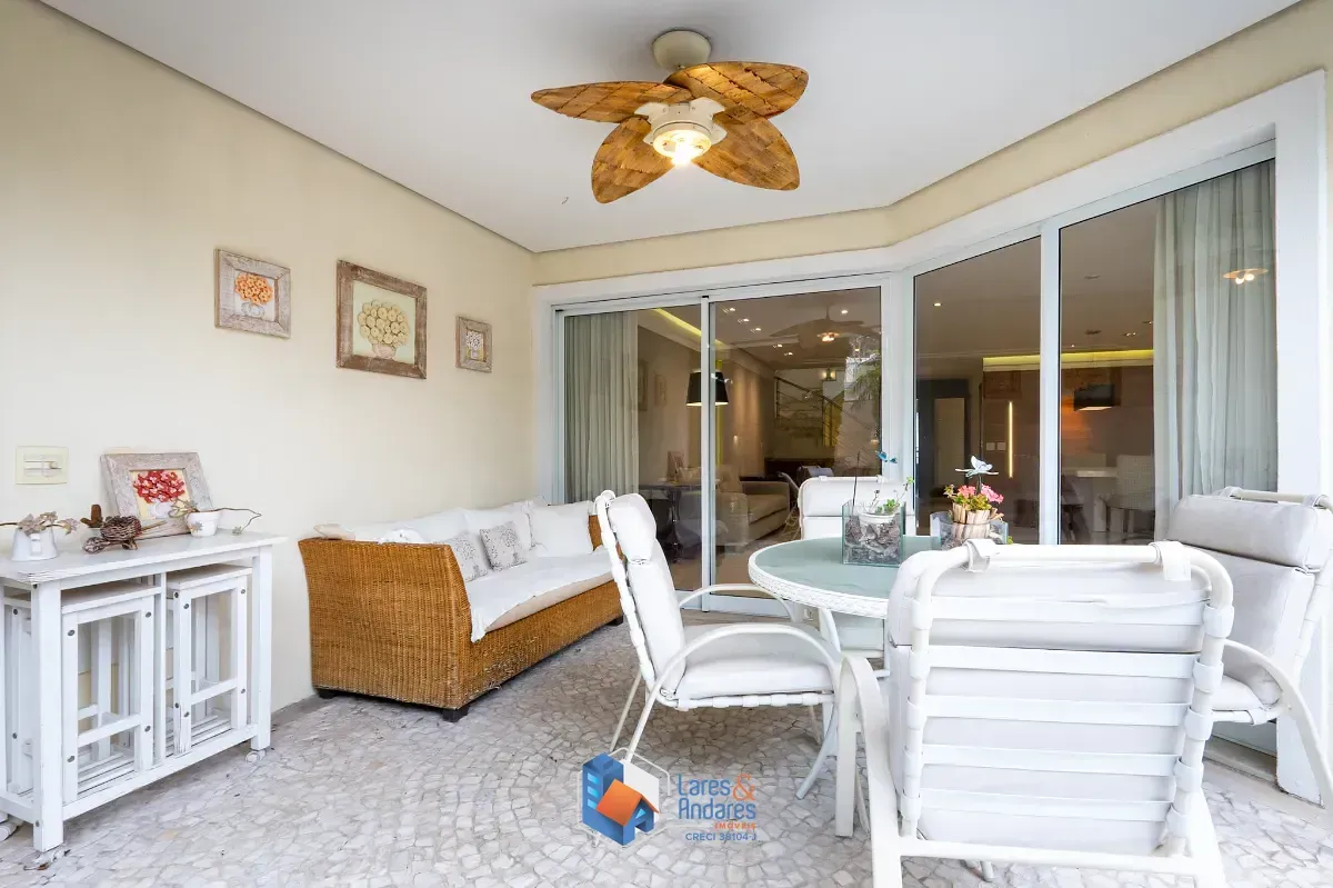 Imagem Casa no condomínio América para venda com 4 quartos, sendo 4 suítes, 383m²