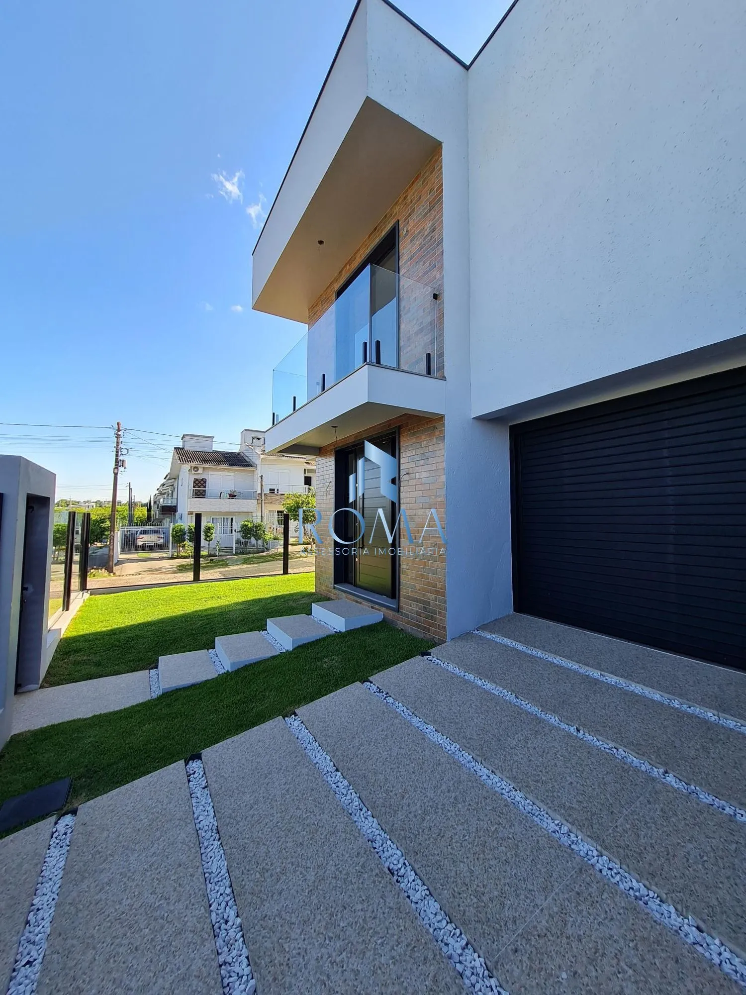 Foto do imóvel CASAS DOIS PISOS 03 DORMITÓRIOS E PÁTIO!!