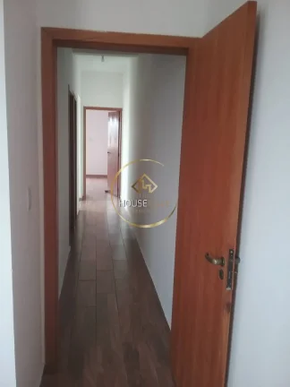 Imagem Casa Ampla, 3 Dormitórios ( 1 Suíte), 2 vagas, Dom Bosco, Sjc.