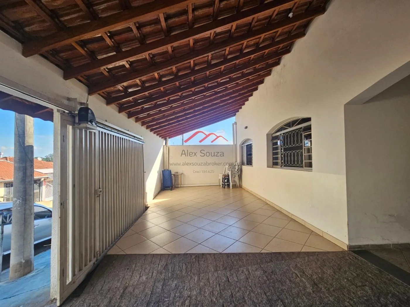 Imagem Casa para Venda em Sumaré, Jardim Maria Antonia (Nova Veneza), 3 dormitórios, 3 banheiros, 4 vagas
