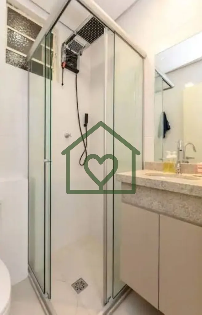 Imagem Estúdio moderno e bem aproveitado, com cozinha completa e banheiro privativo, ideal para quem busca...