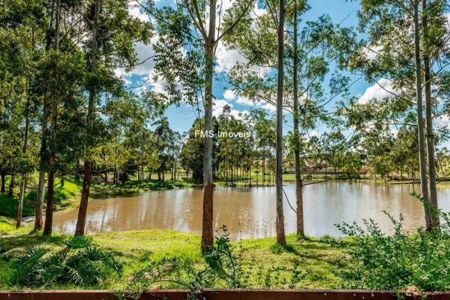 Imagem Lote com 420m² em condomínio fechado - Ninho Verde.