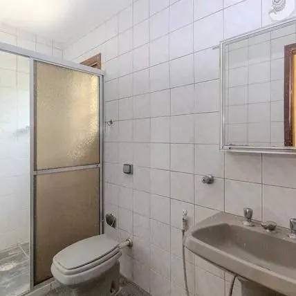Imagem Casa à Venda na Rua da Gruta - 241,99m² - Próxima ao Hospital Divina Providência