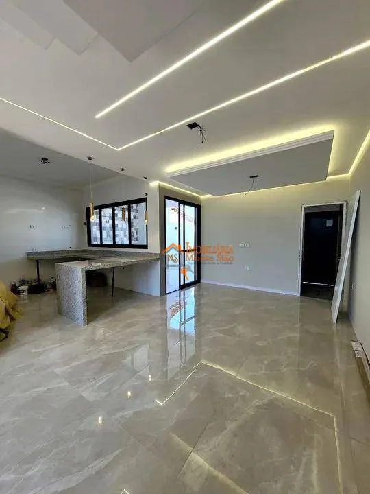 Imagem Casa com 3 dormitórios à venda, 140 m² por R$ 1.100.000,00 - Aeroporto - Guarulhos/SP