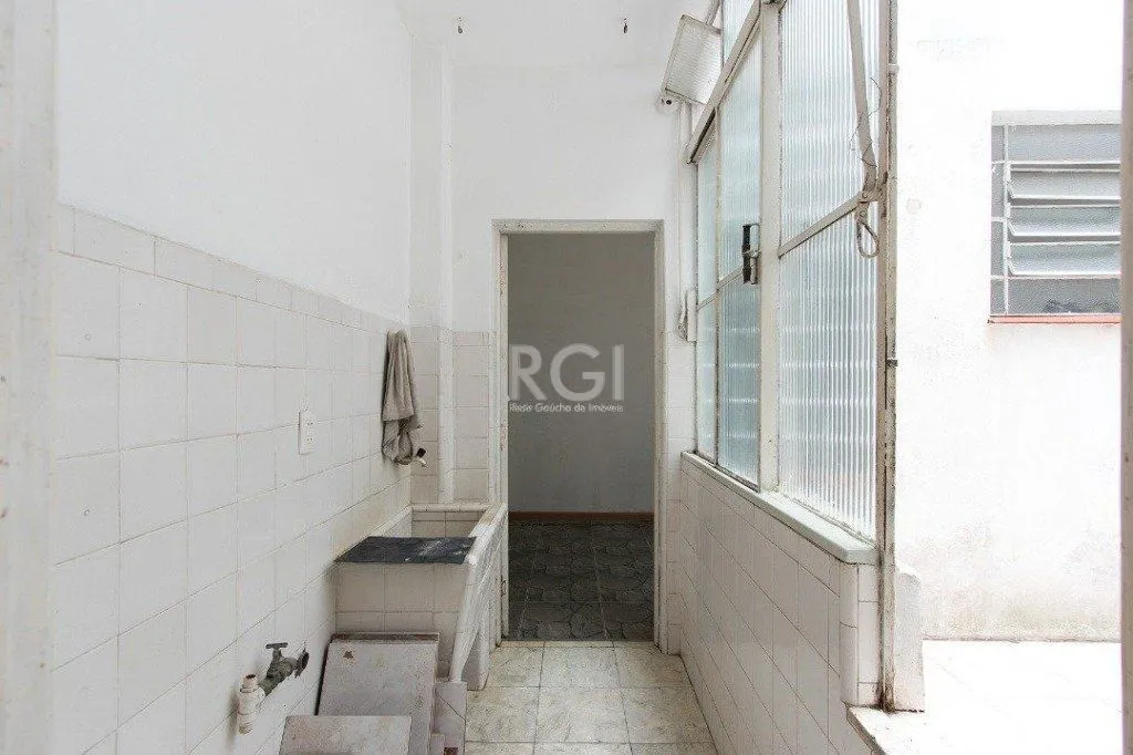 Imagem Apartamento para Venda - 101m², 3 dormitórios, 1 vaga - Menino Deus