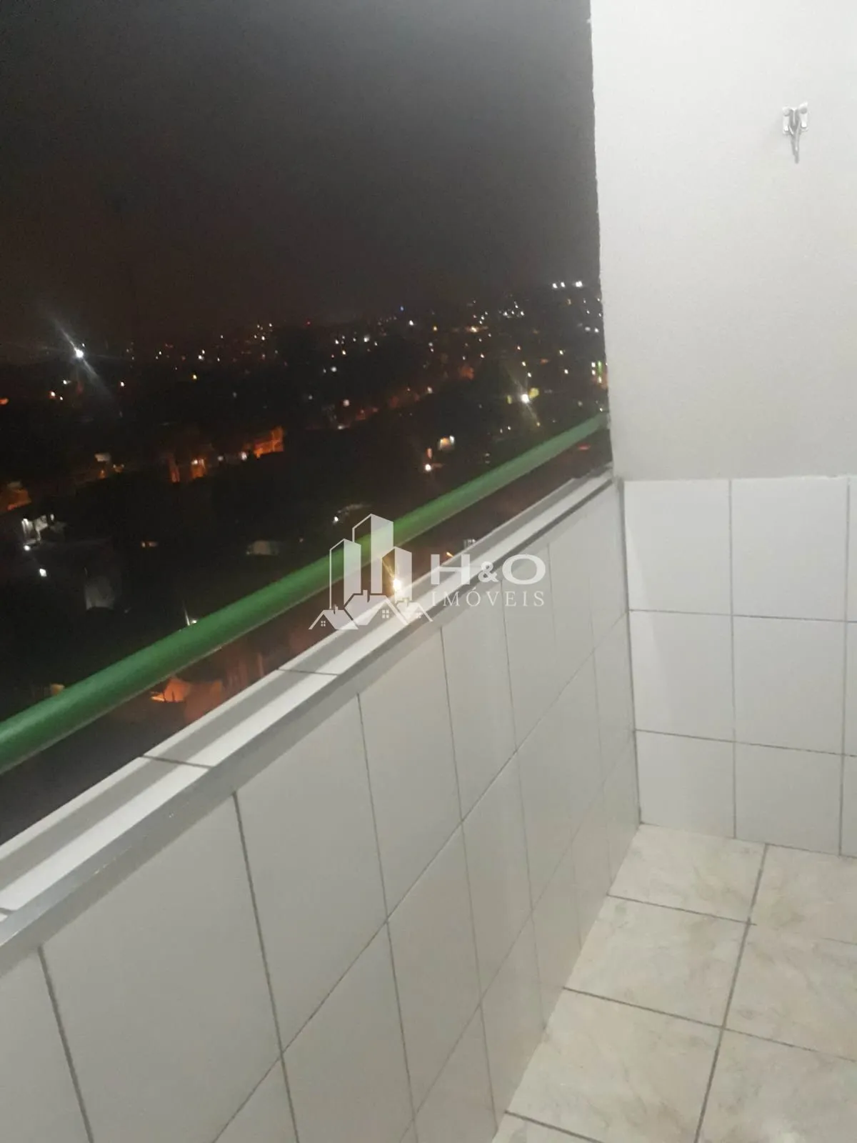 Imagem Apartamento no Jardim Nélia | 2 Dormitórios, Vaga e Sacada