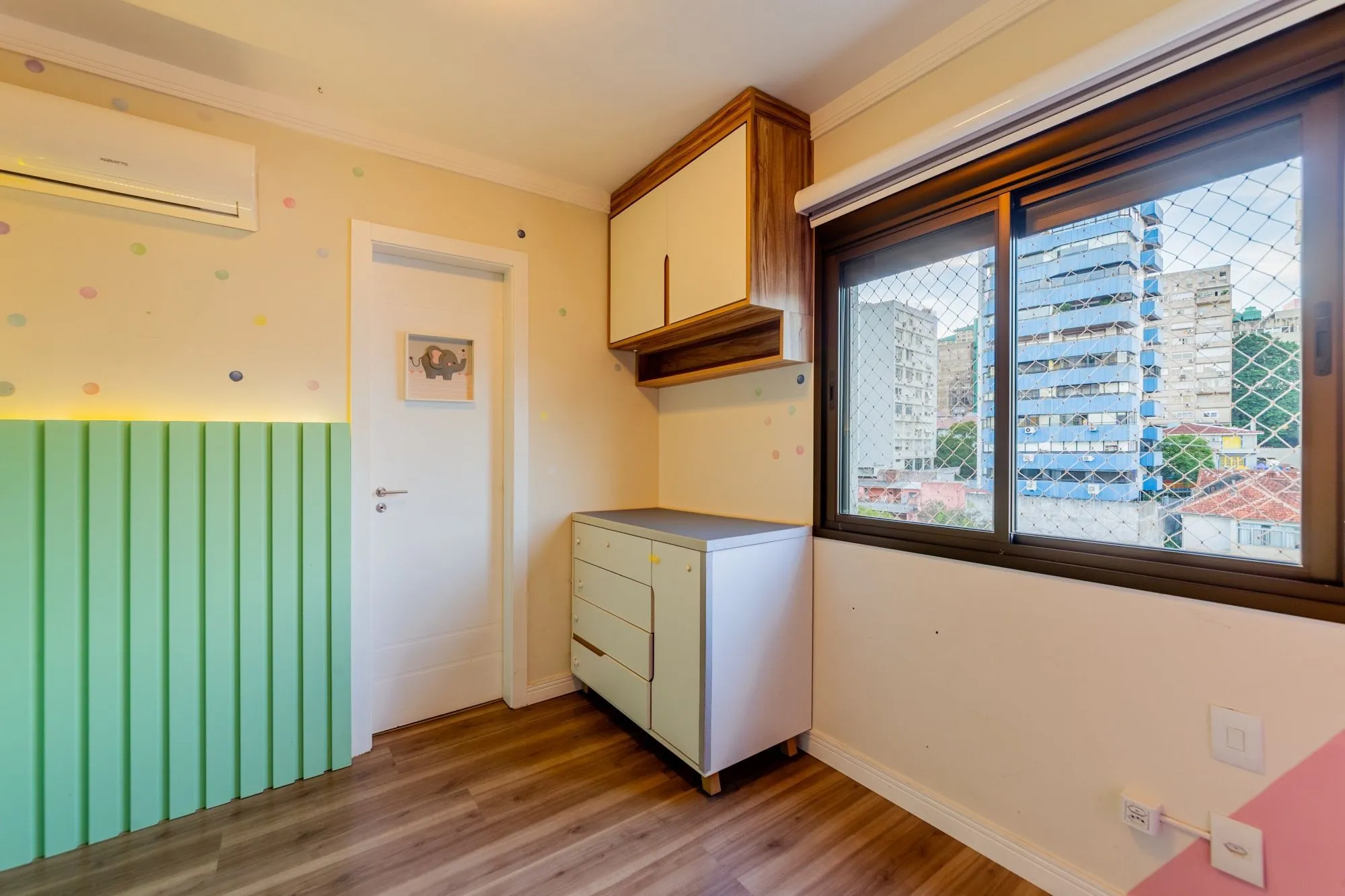 Imagem Apartamento com 2 suites, lavabo e 2 vagas de garagem no Bairro Rio Branco