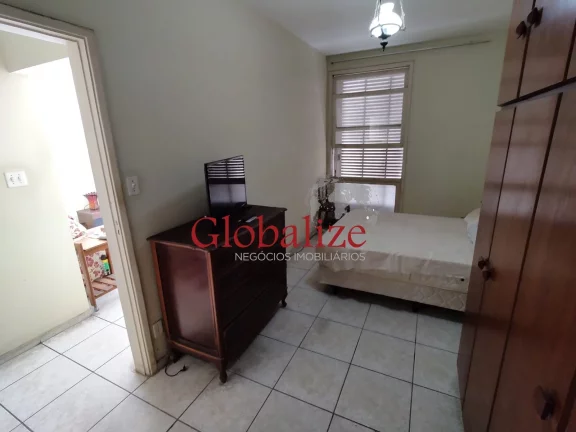 Imagem Apartamento com 2 Quartos e 2 banheiros à Venda na avenida da praia do Gonzaga em Santos (SP) por R$.635.000,00