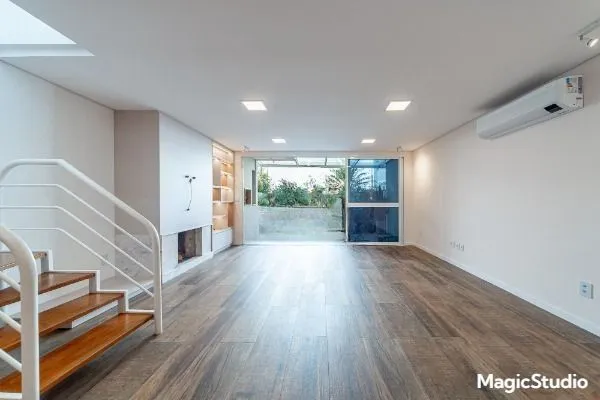 Imagem Casa em Condomínio na Tristeza | 3 Dormitórios, Suíte, Pátio e 2 Vagas