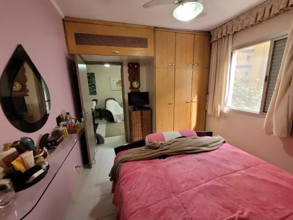 Imagem PITANGUEIRAS - LOCALIZAÇÃO PRIVILEGIADA, NA QUADRA DO MAR, AMPLO APARTAMENTO COM 80 M² ÚTEIS, CLARO E SUPER AREJADO, 1 VAGA DE GARAGEM NO PRÉDIO.