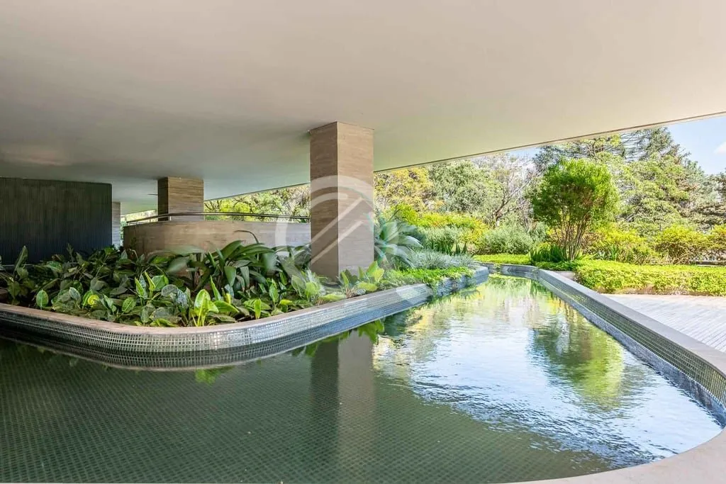 Imagem Com uma vista privilegiada de 317m² para toda a cidade, este apartamento no bairro Petrópolis ofer...
