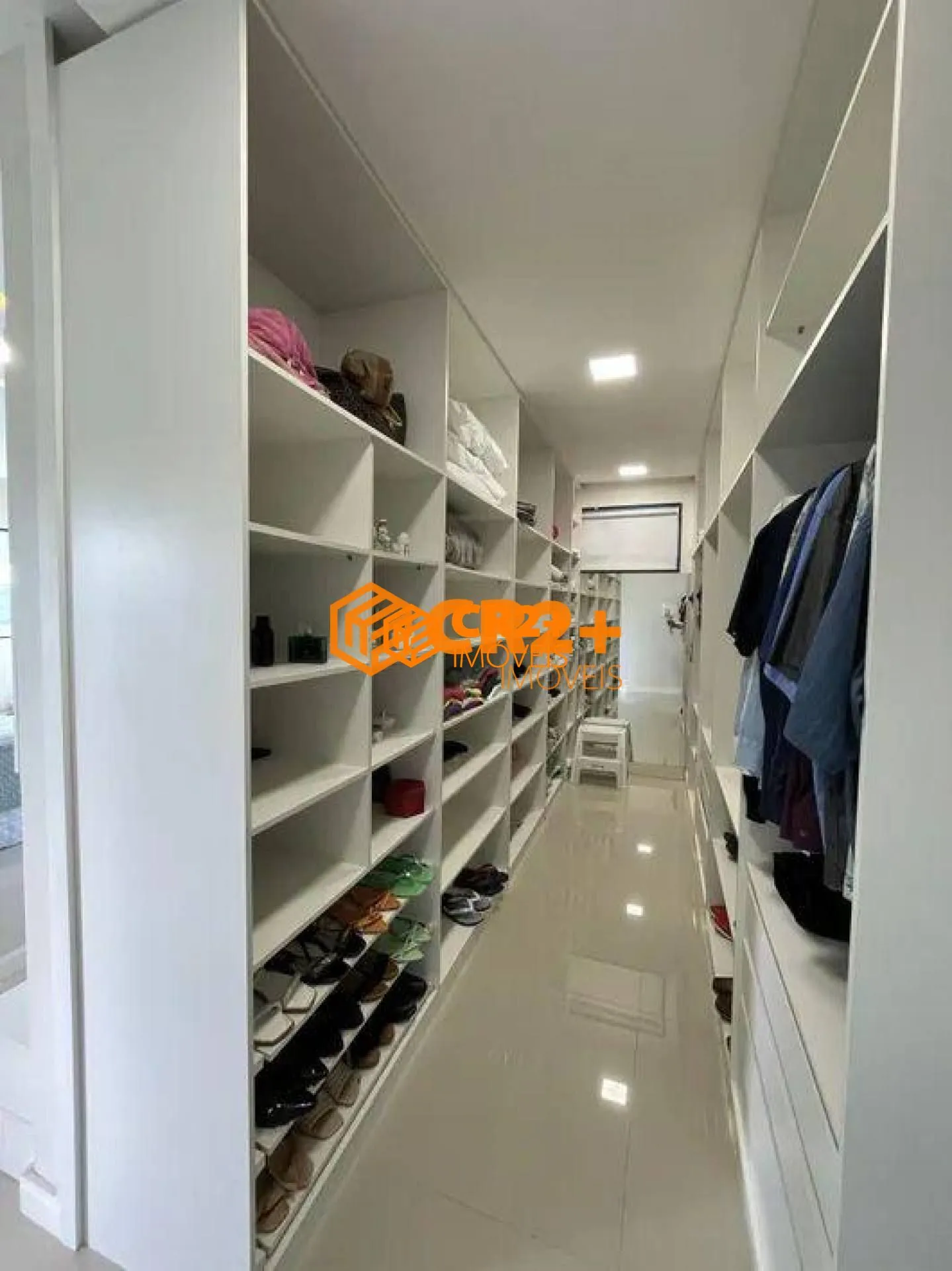 Imagem Casa no Condomínio Alphaville 1 a Venda com 4 quartos, 3 suítes, 448m² em PE