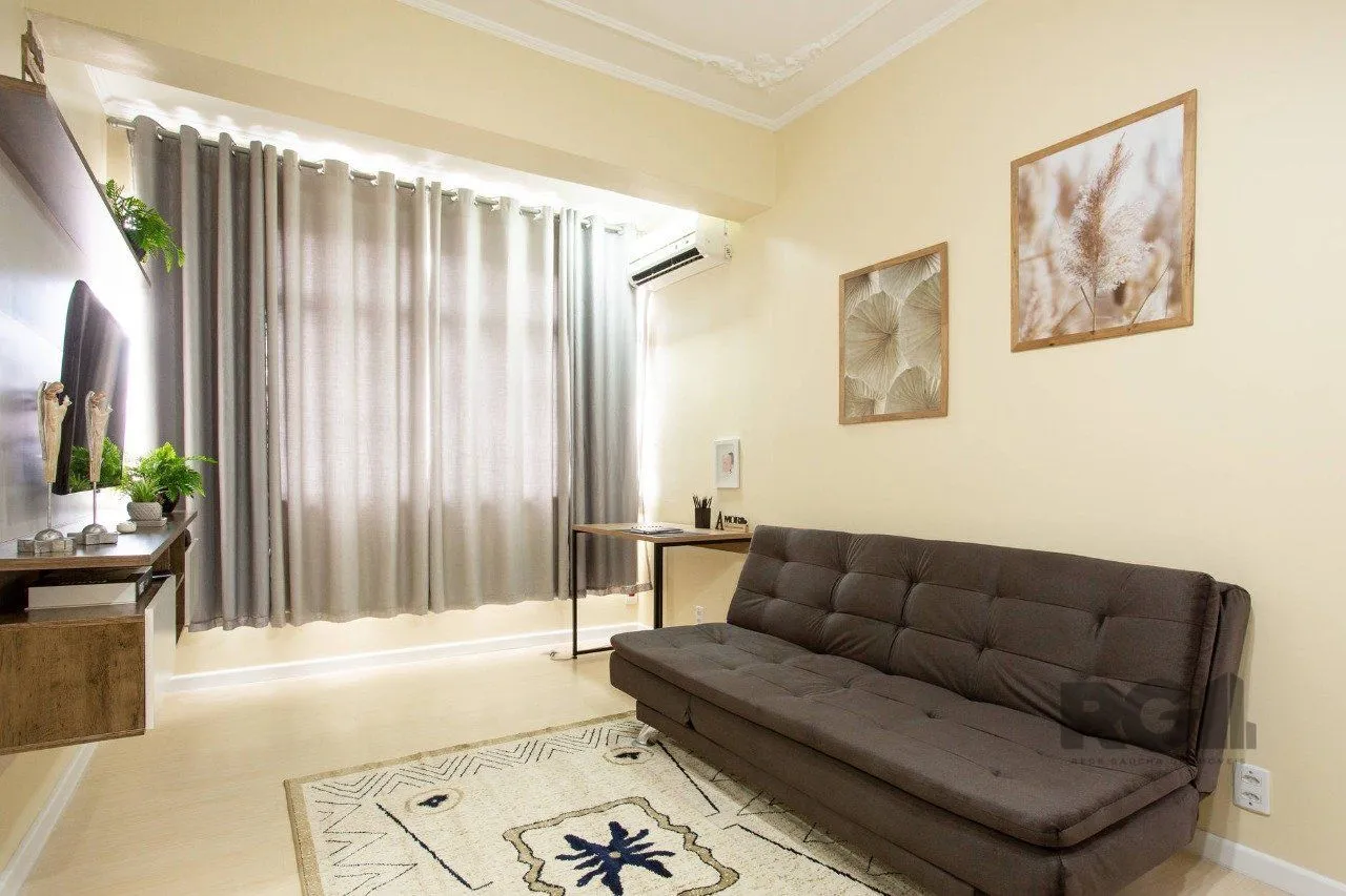 Imagem Apartamento de dois quartos no bairro Farroupilha em Porto Alegre.