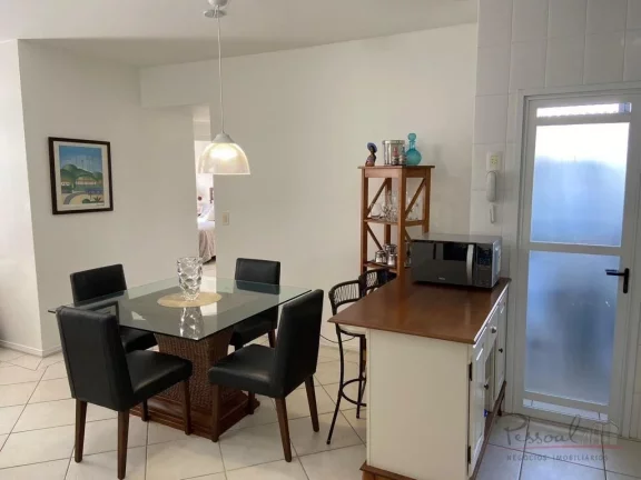 Imagem Apartamento com 3 dormitórios, sendo 1 suíte, banheiro, living com sala de estar e jantar, cozinha...