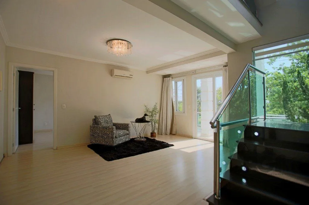 Imagem Casa 3 dormitórios, 300m², 3 banheiros, 4 garagens, Bairro Ecoville
