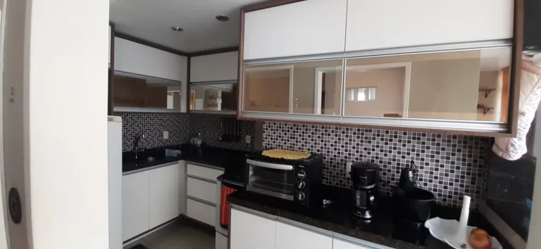 Imagem Apartamento com 2 Quartos à Venda, 70 m² em Passo da Areia - Porto Alegre