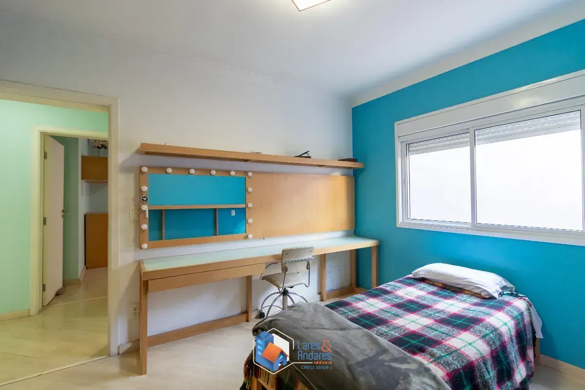 Imagem Casa para venda em Planalto Paulista com 3 quartos, sendo 1 suíte, 320m²