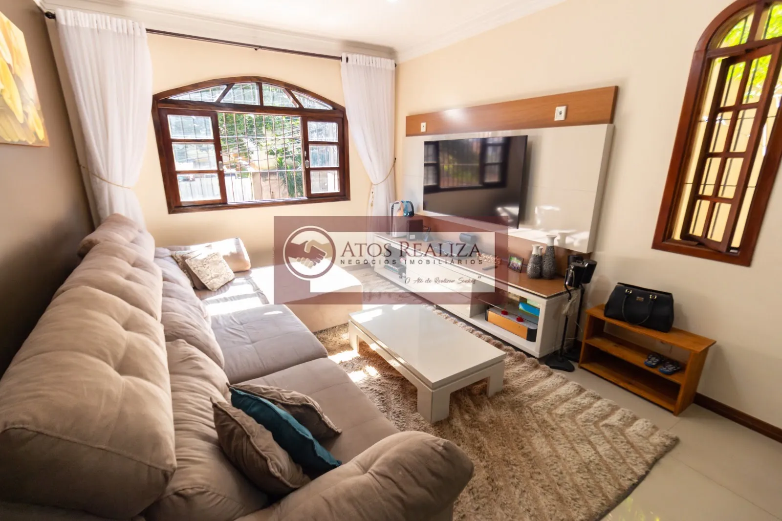 Imagem Vendo Sobrado 3 dormitórios, 1 Suíte com varanda, 2 vagas cobertas, Vila Campo Grande - SP por R$ 750.000 - Venda.