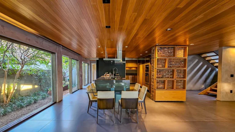 Imagem Casa com 4 quartos à venda, 582 m² por R$ 11.000.000 - Barueri/SP