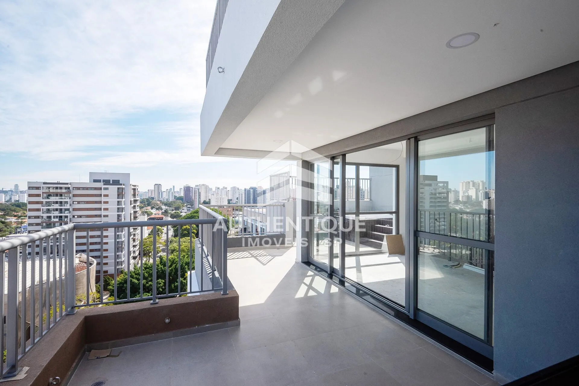 Imagem Exp Moema - Apartamento à venda em São Paulo/SP