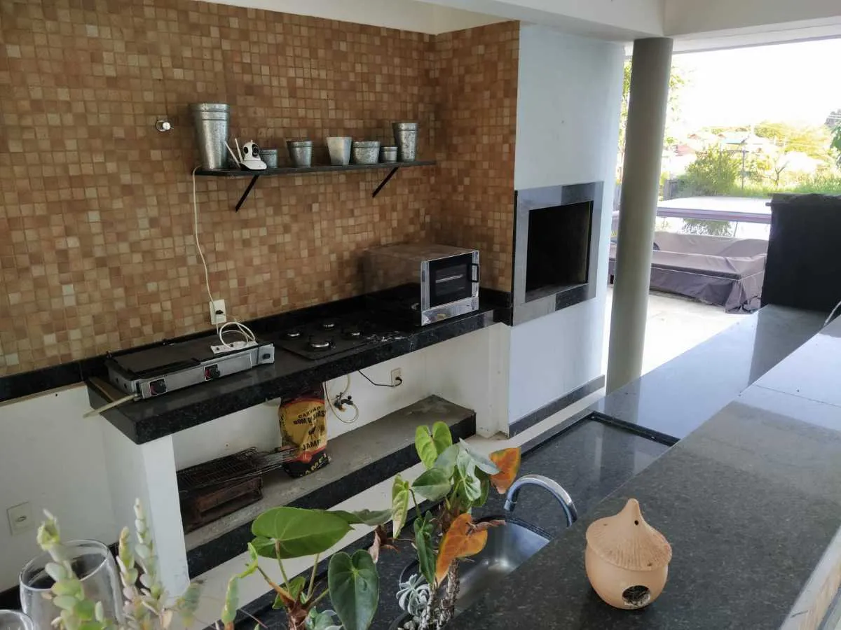 Imagem Casa duplex à venda, 9 quartos, 1 suíte, 5 vagas, Condomínio Belvedere - ESMERALDAS/MG