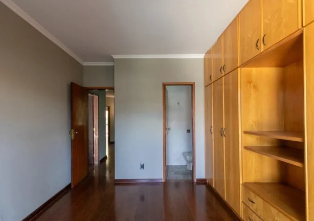 Imagem Imperdível: Casa de Luxo para Locação em São Paulo - Alto de Pinheiros 6 quartos, 6 suítes, 2 salas, 7 banheiros, 6 vagas, 450m²