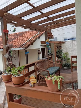 Imagem Excelente Casa 3 Dormitórios/Suíte c/ Piscina + Loft nos Ingleses